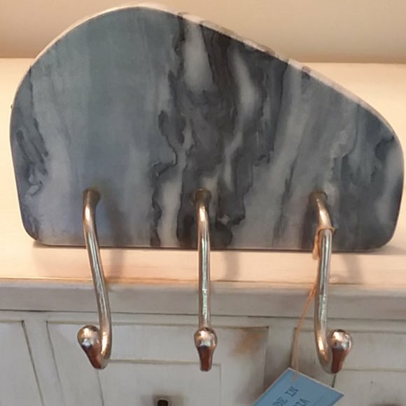 NWOT Hanging Wall Hooks - Picture 1 of 7